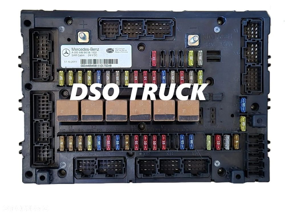 Skrzynka Tablica Modul Plyta bezpiecznikow A0004469658 A0004469458 A0004469758 MERCEDES MP4 - 6