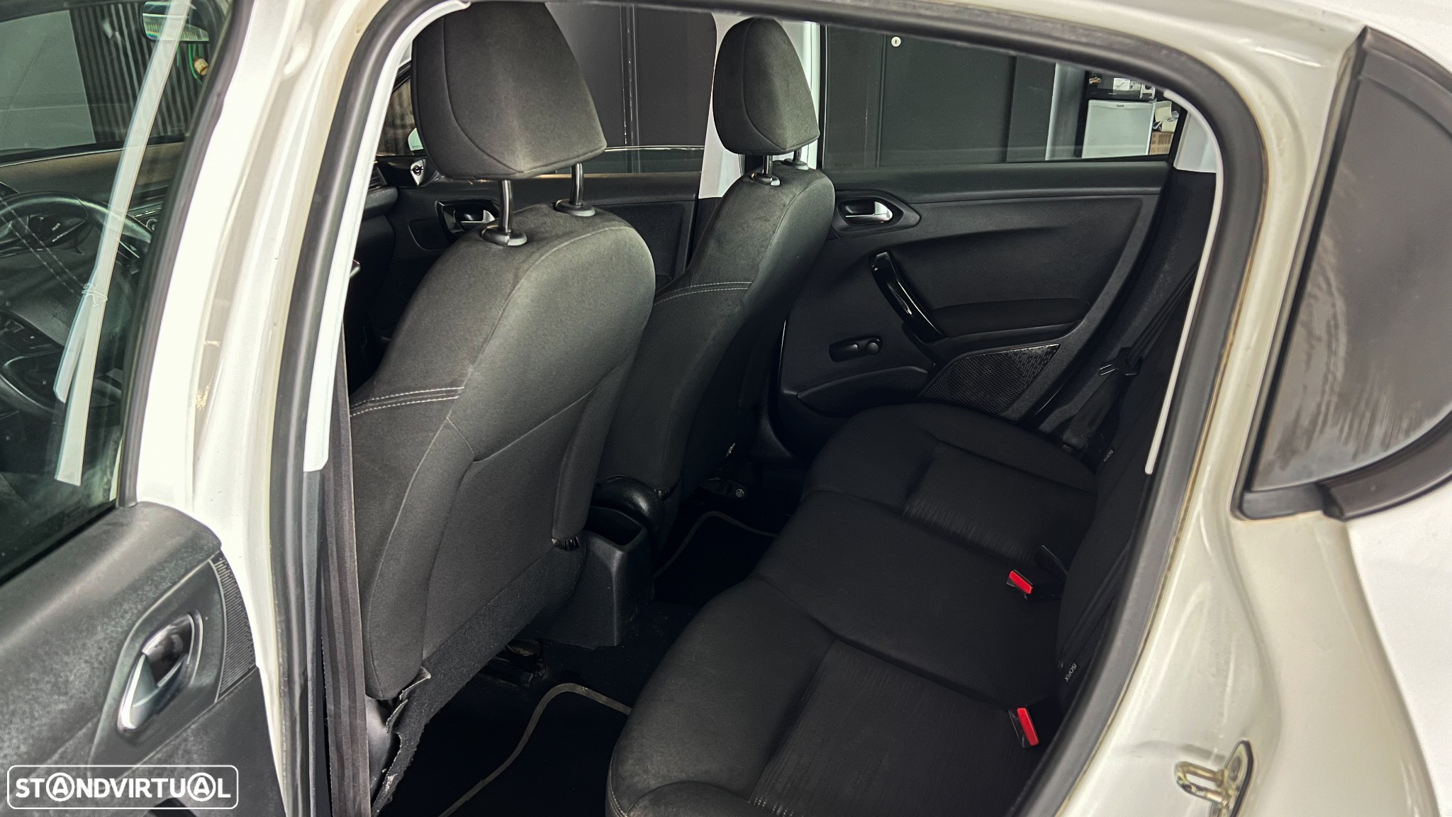 Peugeot 208 1.4 HDi Active - 7
