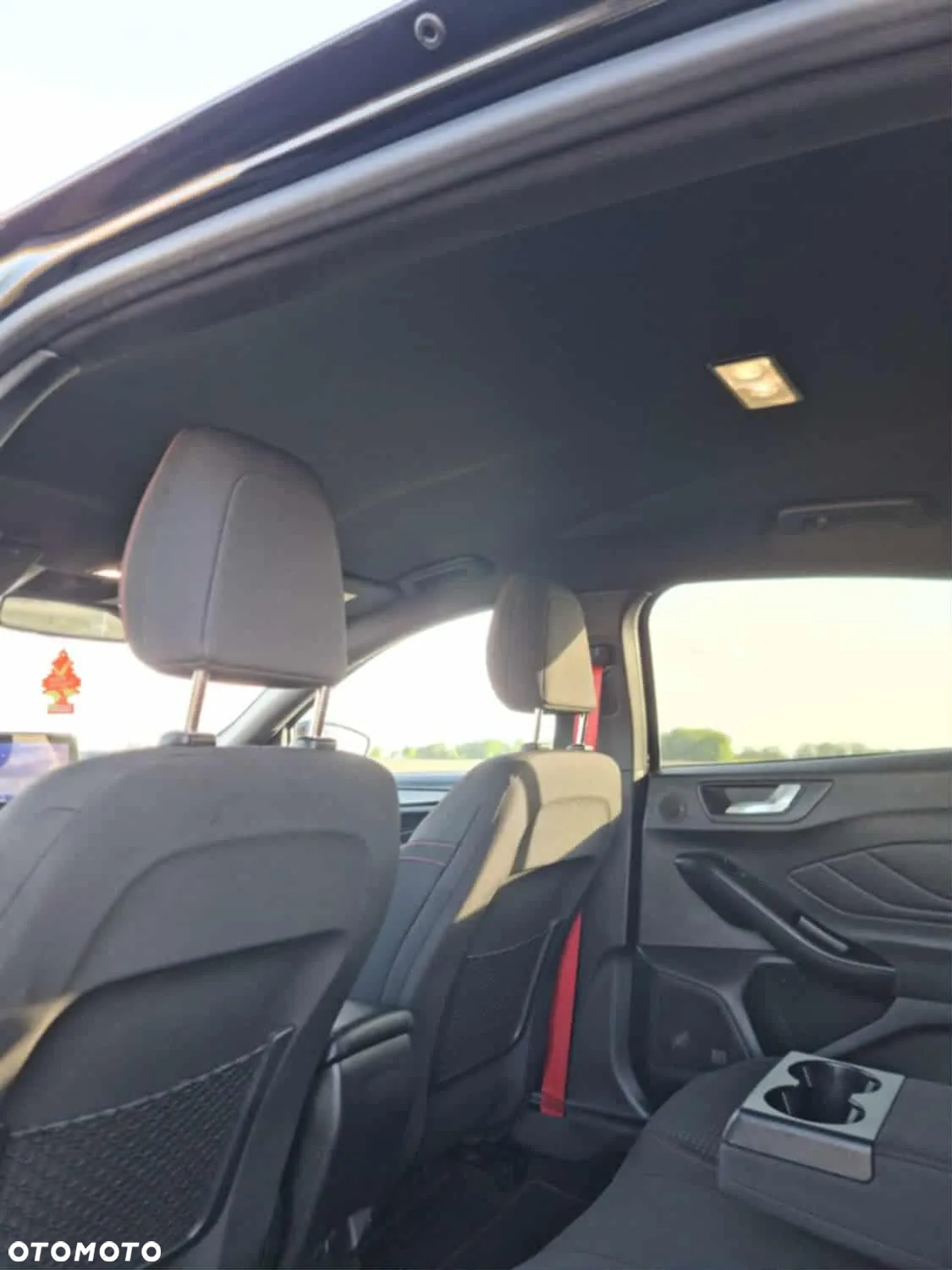 Ford Focus 1.0 EcoBoost Hybrid ST-LINE X - 23