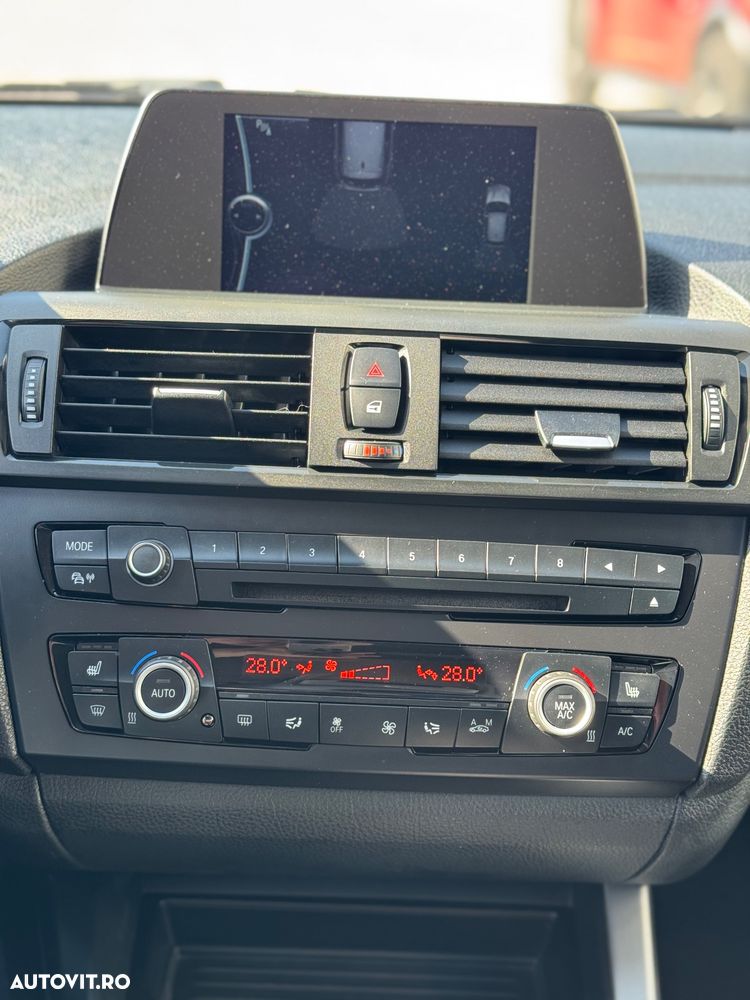 BMW Seria 1 116i - 12