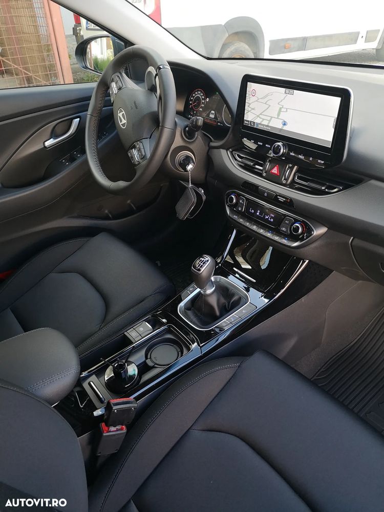 Hyundai i30 1.5 96CP M/T Highway - 7