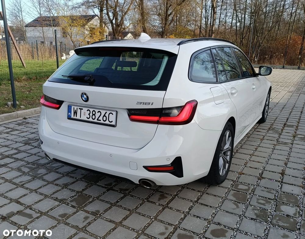 BMW Seria 3 318i Sport Line - 7