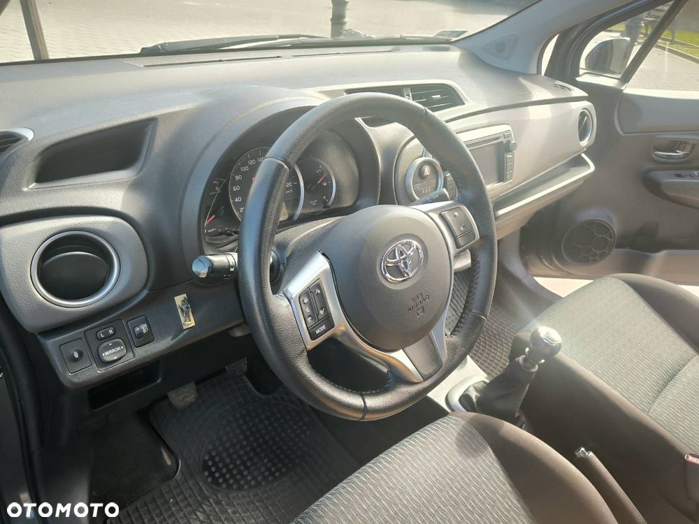 Toyota Yaris 1.33 Sol - 15