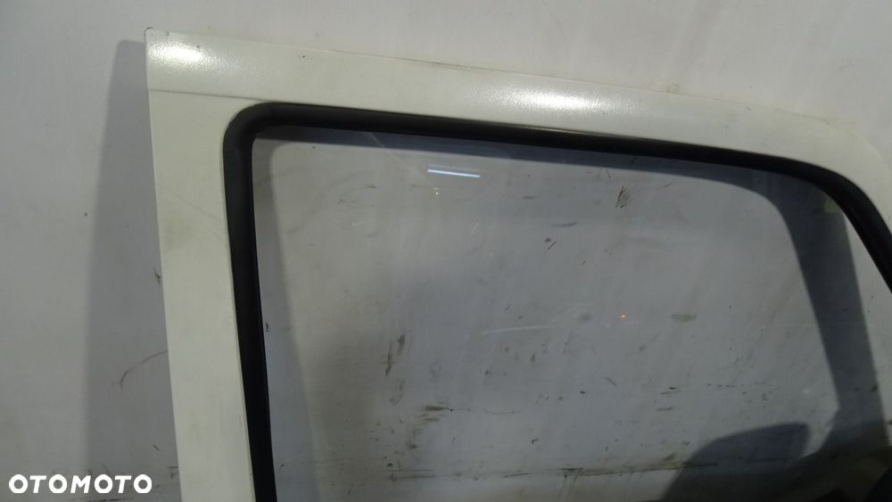 DRZWI PRAWY PRZÓD VOLKSWAGEN T4 2.5TDI - 2
