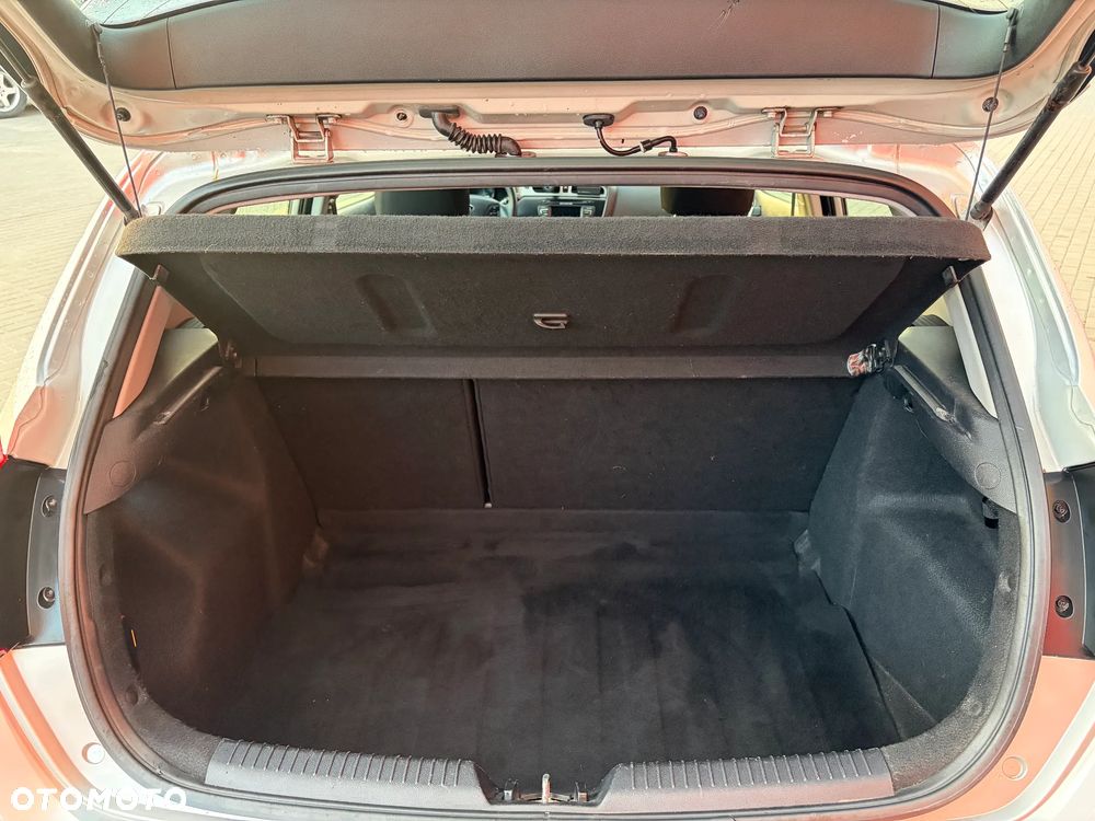 Kia Ceed - 26