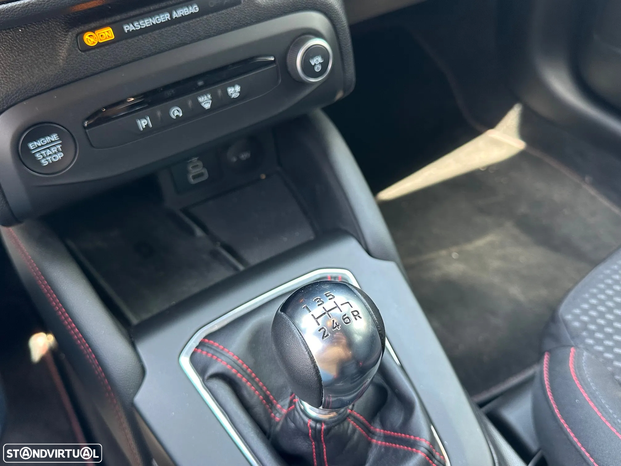 Ford Focus SW 1.0 EcoBoost MHEV ST-Line X - 11