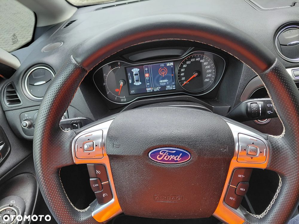 Ford S-Max 2.0 TDCi DPF Titanium X - 21