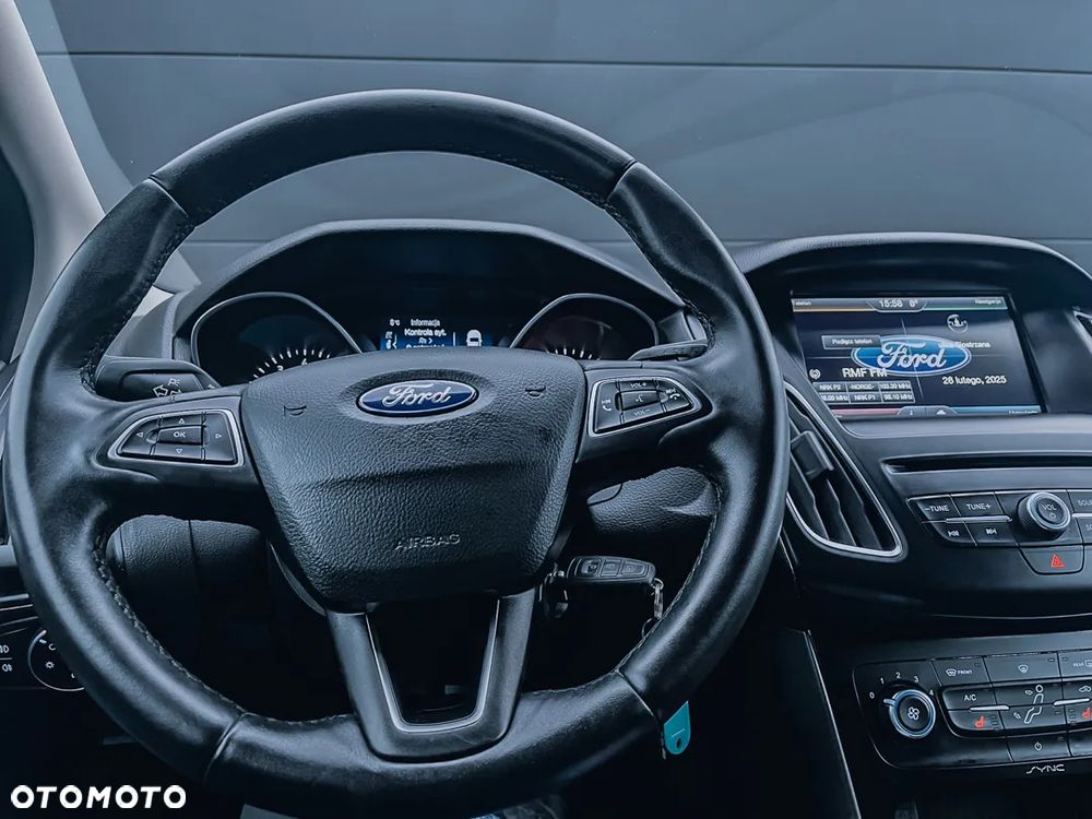 Ford Focus 1.0 EcoBoost Trend - 21