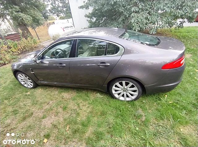Jaguar XF 3.0 V6 D Luxury - 12
