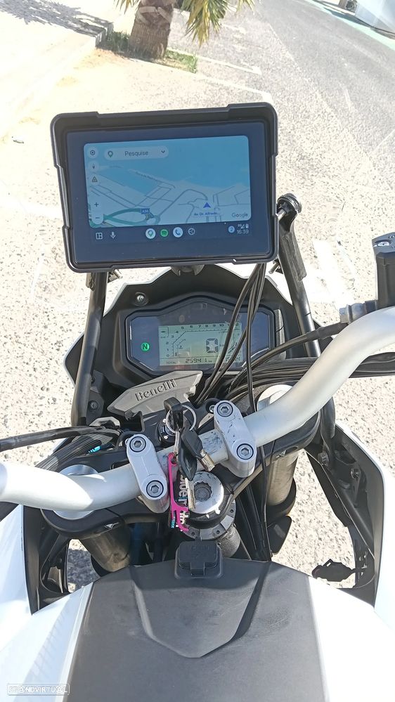 Benelli TRK 251 - 18