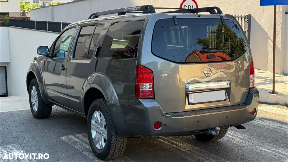 Nissan Pathfinder 2.5 dCi Aut SE - 4
