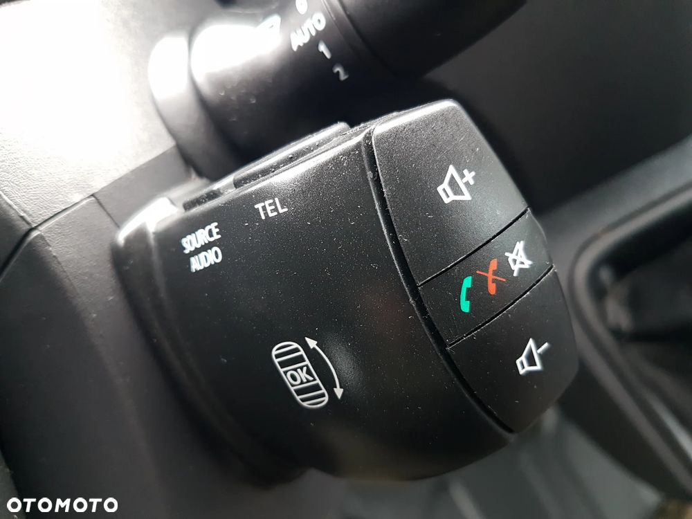 Renault MASTER 8EP CHŁODNIA MROŹNIA 4,22x2,11x2,02 IZOTERMA AGREGAT THERMO KING V-500 MAX GRZANIE KLIMA KRAJOWY - 34