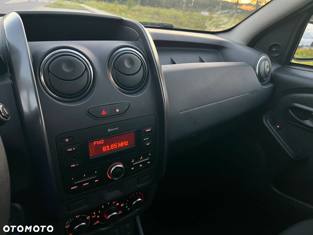 Dacia Duster 1.6 Laureate - 19