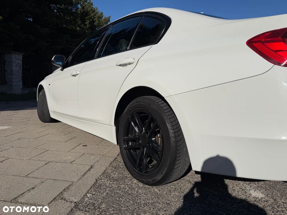 BMW Seria 3 - 20