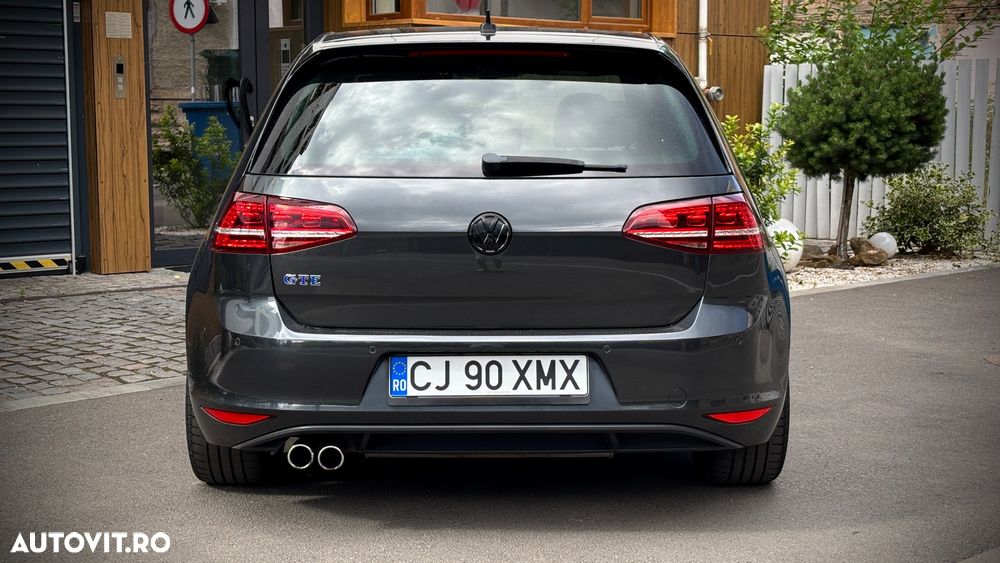 Volkswagen Golf - 25