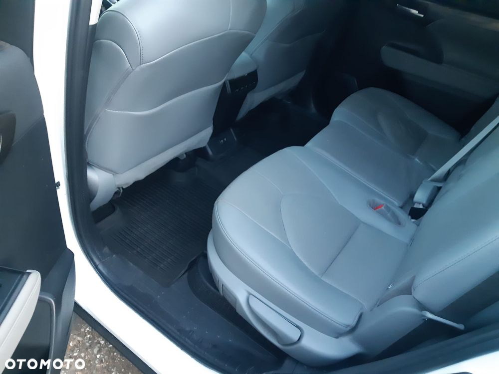 Toyota Highlander 2.5 Hybrid Prestige - 17