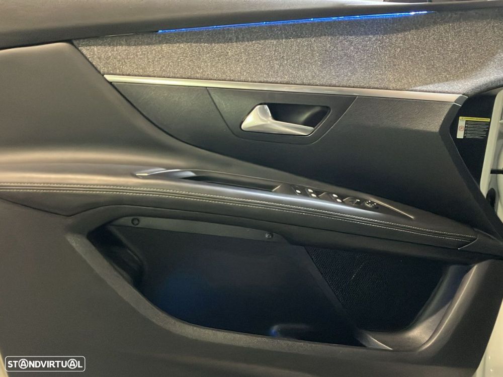 Peugeot 3008 1.5 BlueHDi Allure EAT8 - 21