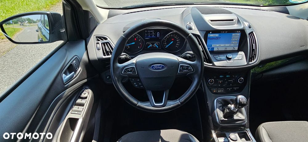 Ford Kuga - 17