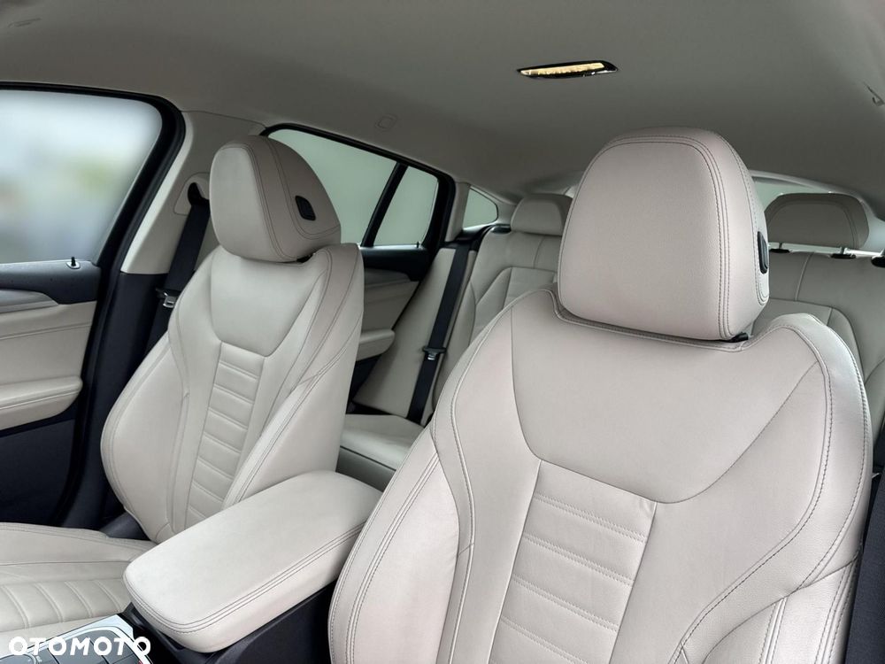 BMW X4 - 12