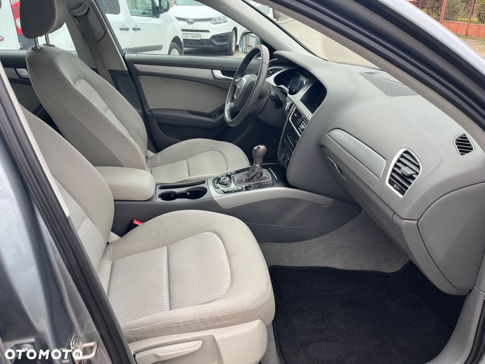 Audi A4 Avant 2.0 TDI - 8