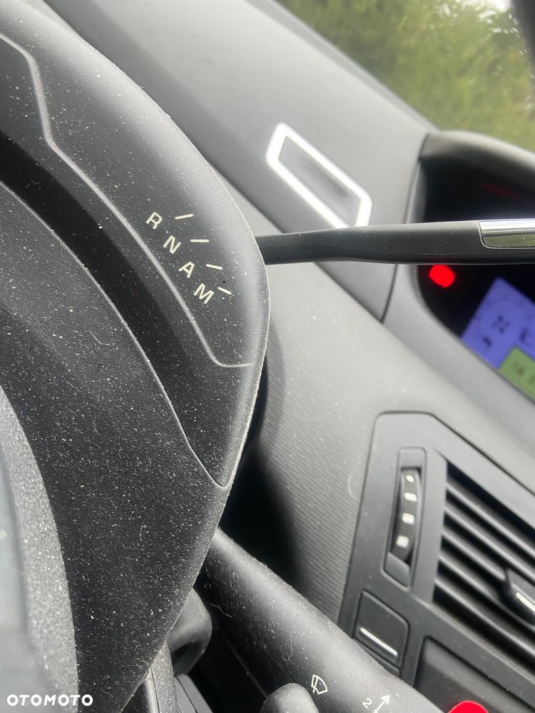 Citroën C4 Picasso THP 150 EGS6 Exclusive - 23