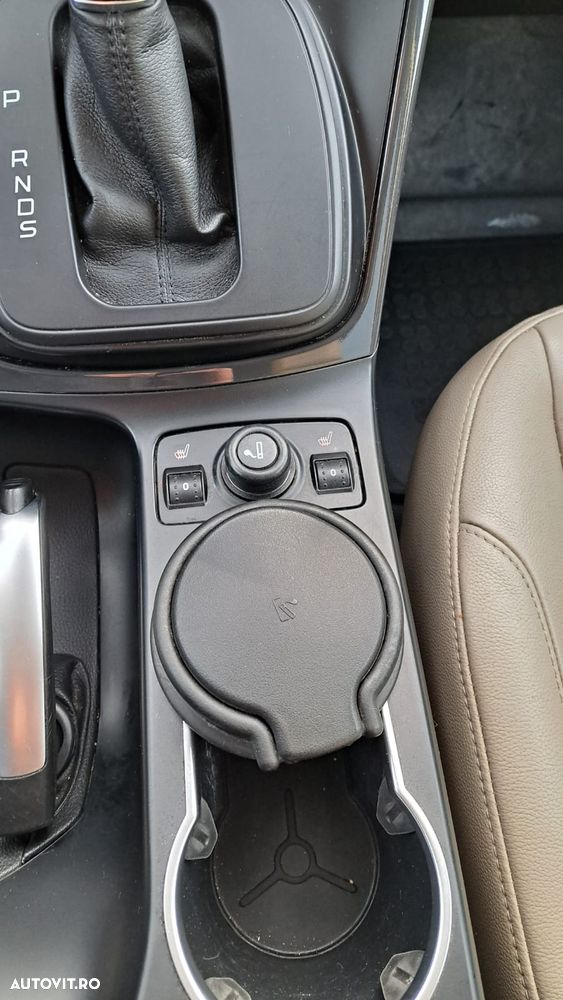 Ford Kuga 2.0 TDCi 4WD Powershift Titanium - 16