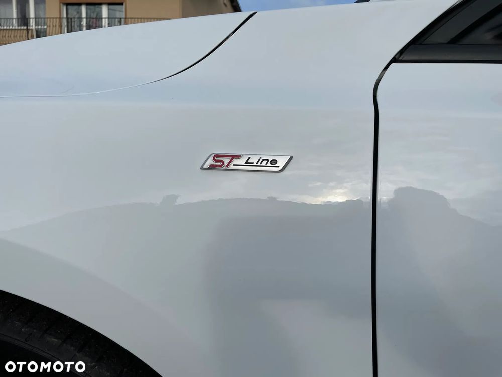 Ford Focus 1.0 EcoBoost Start-Stopp-System ST-LINE DESIGN - 17