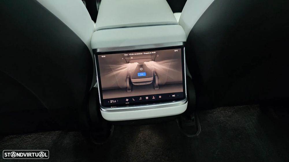 Tesla Model S Plaid AWD - 23