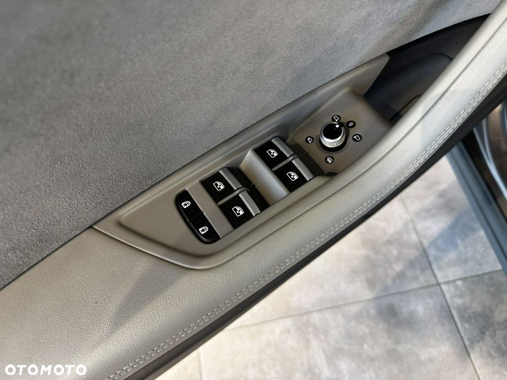 Audi A4 Allroad - 16