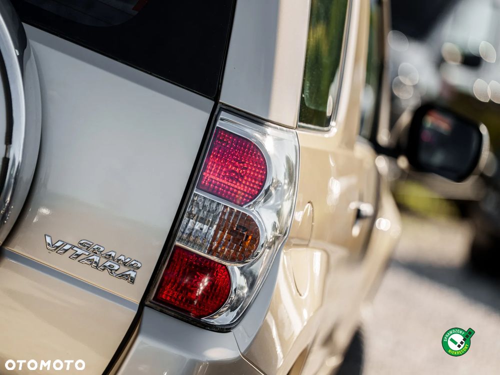 Suzuki Grand Vitara 1.6 Club - 12