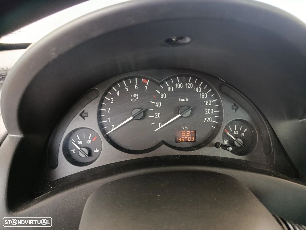 Opel Corsa 1.2 16V Confort - 3