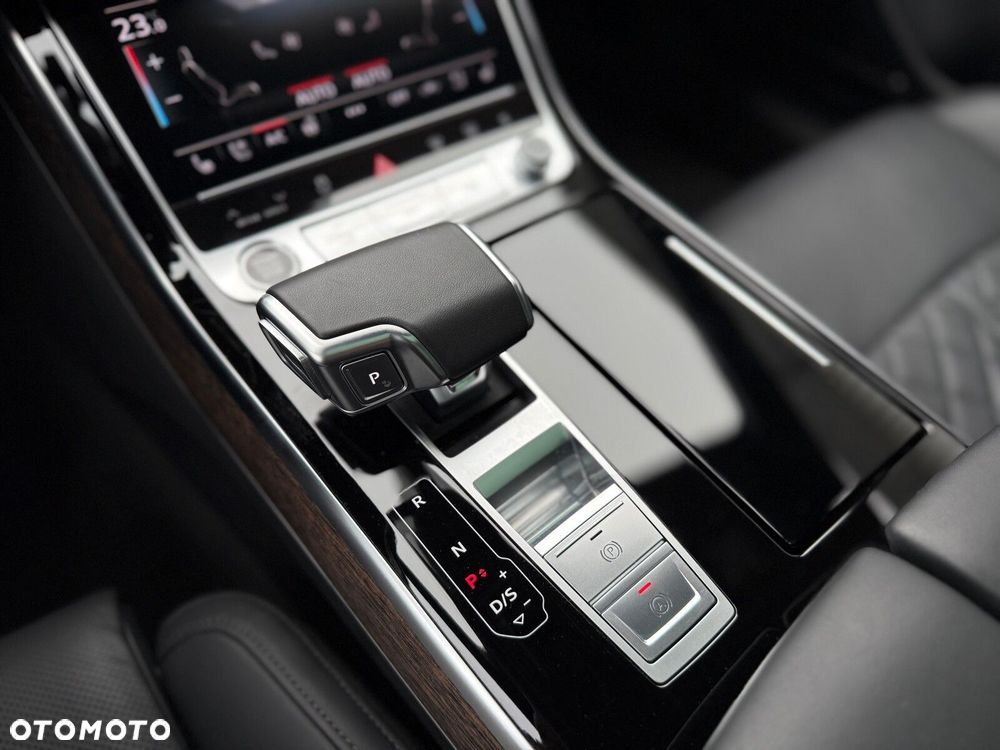 Audi A8 - 29