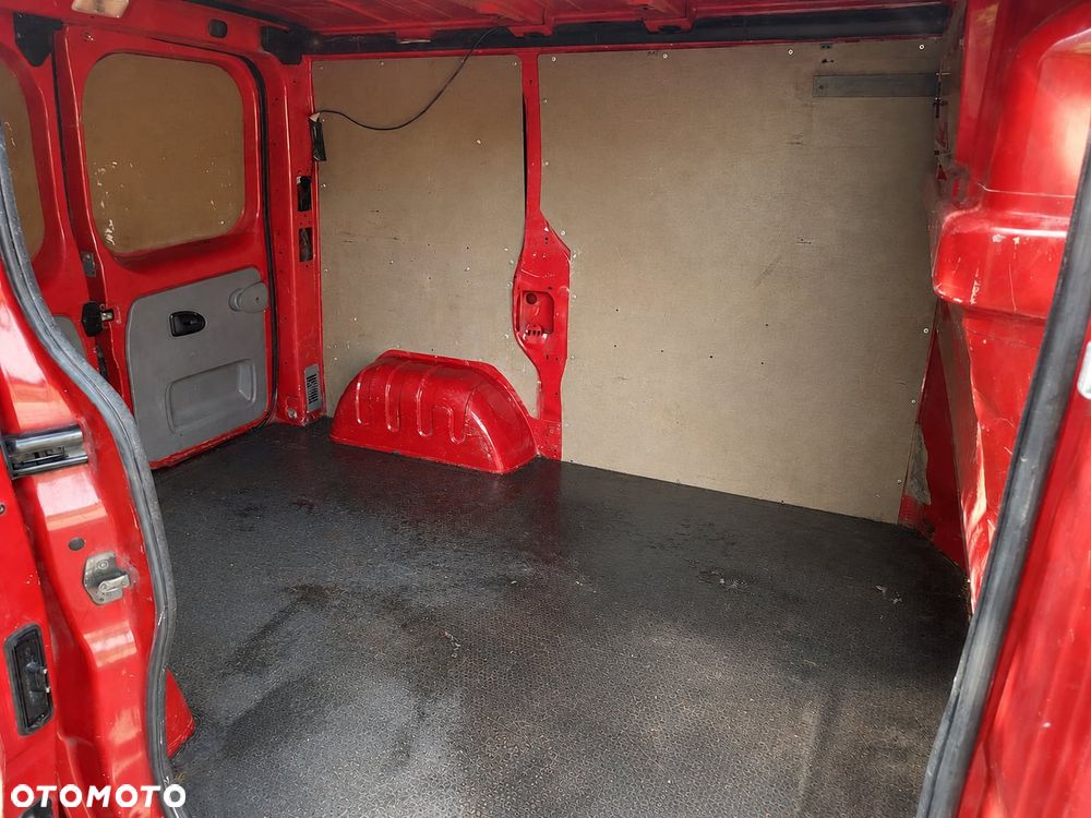 Renault Trafic - 10