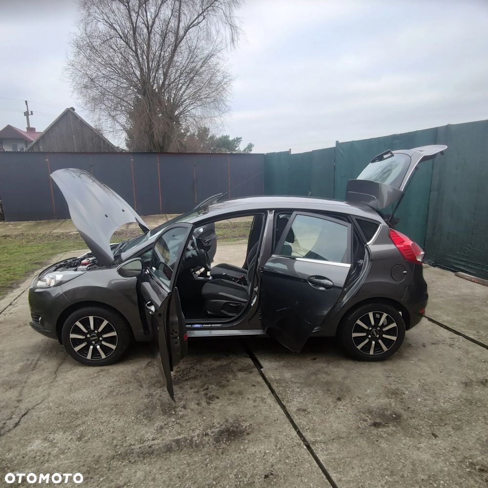 Ford Fiesta - 31