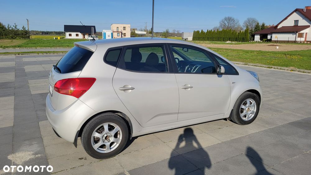 Kia Venga 1.4 L - 6