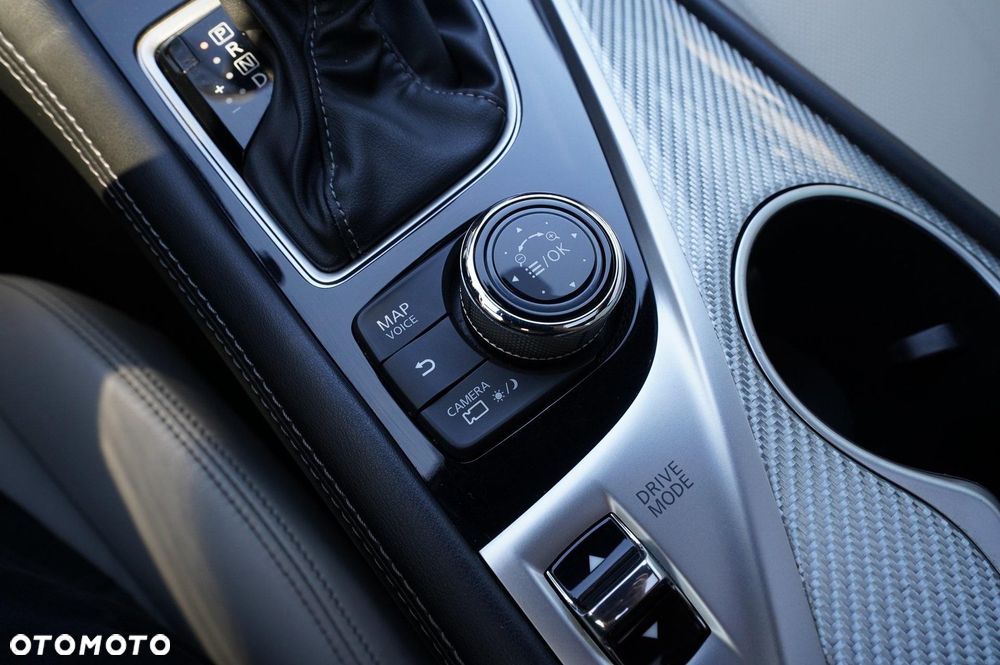 Infiniti Q60 3.0t AWD Sport Tech - 24