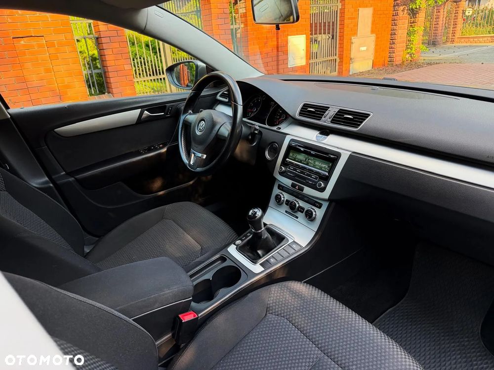 Volkswagen Passat 1.4 TSI Perfectline - 17