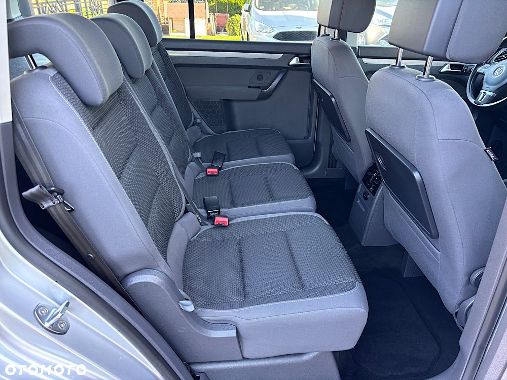 Volkswagen Touran 1.6 TDI DPF Highline - 31