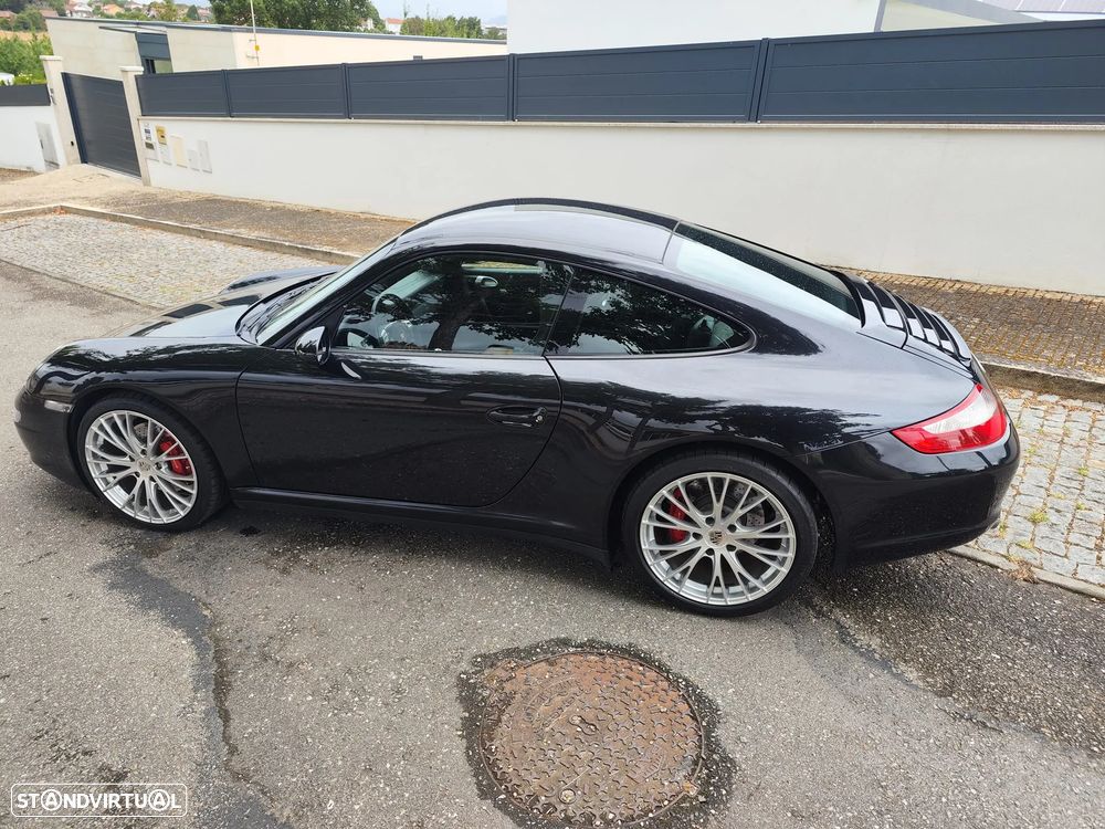 Porsche 911 (997) Carrera 4 S - 16