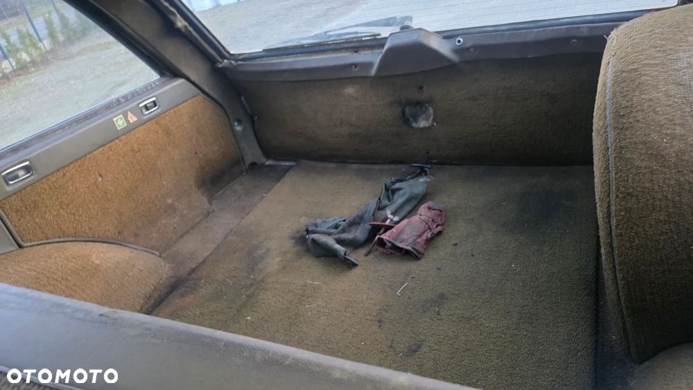 Mercedes-Benz W123 - 11