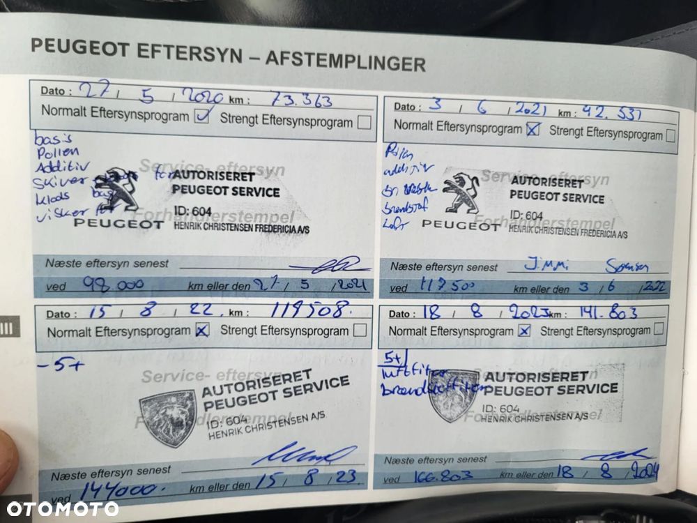 Peugeot 2008 BlueHDi 100 STOP & START Allure - 14