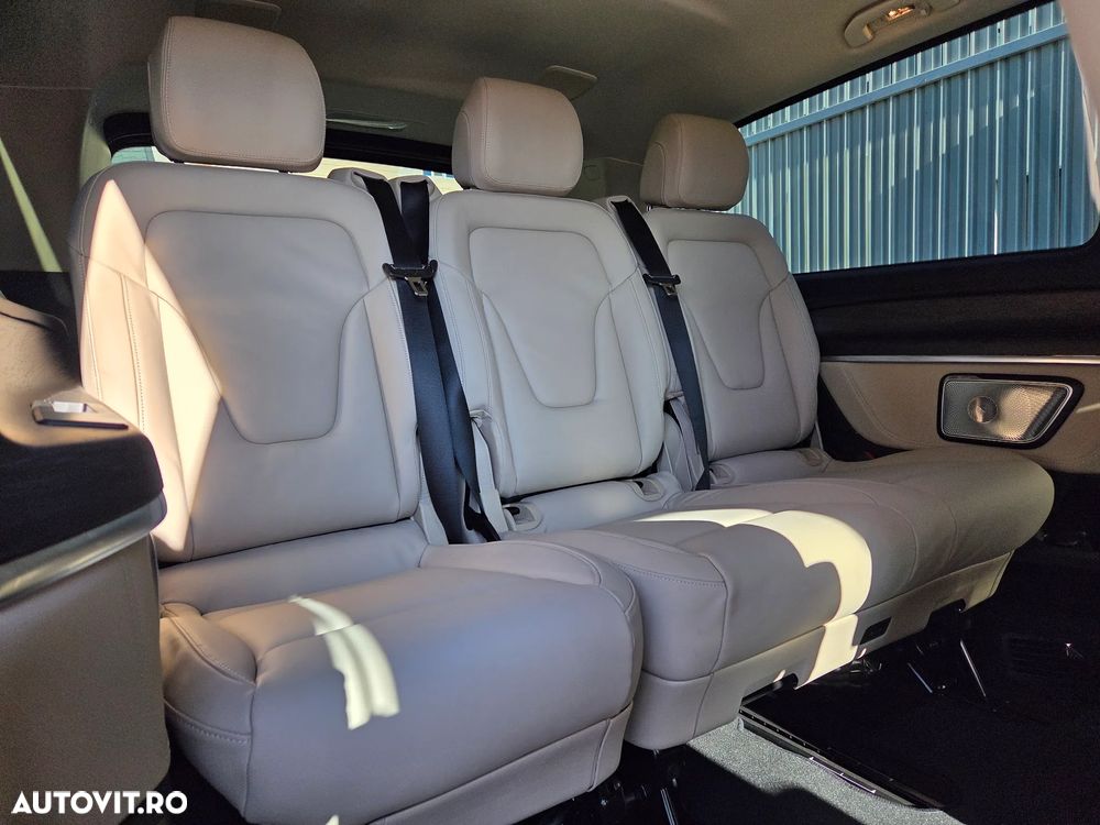 Mercedes-Benz V 300 d extralang 4Matic 9G-TRONIC Exclusive - 13
