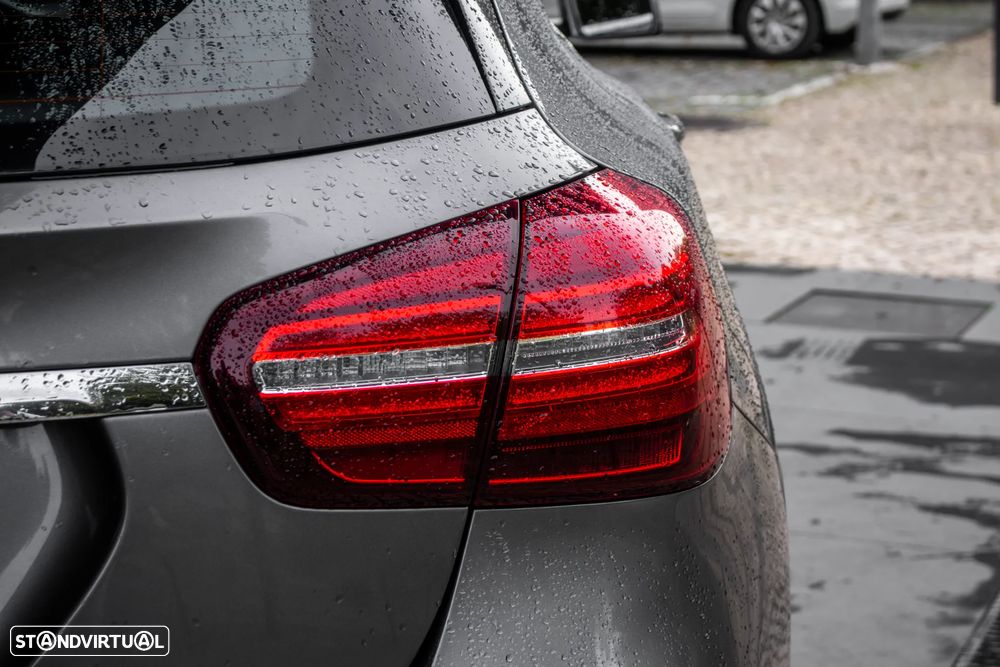 Mercedes-Benz GLA 180 d Urban - 10