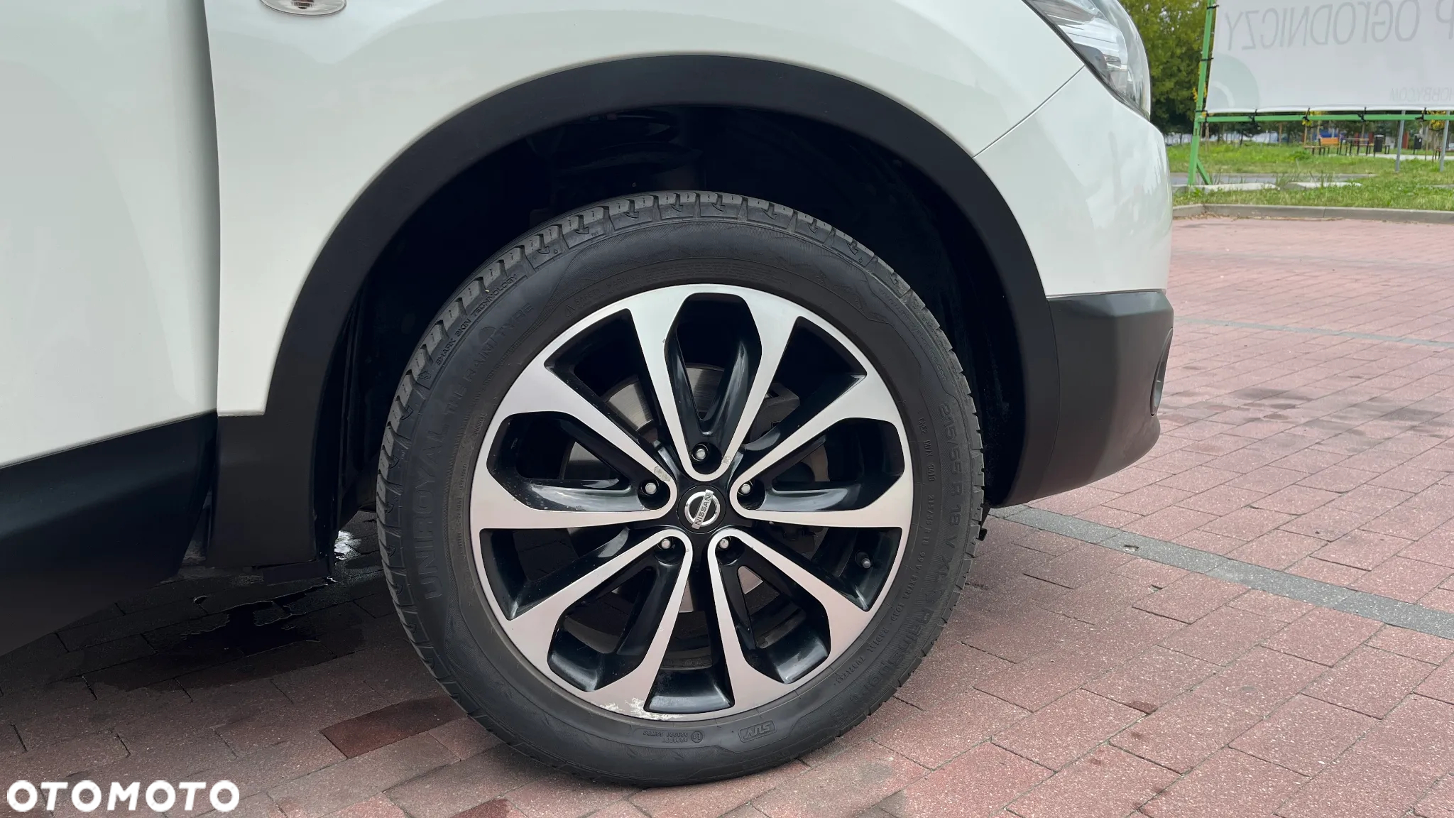 Nissan Qashqai - 25