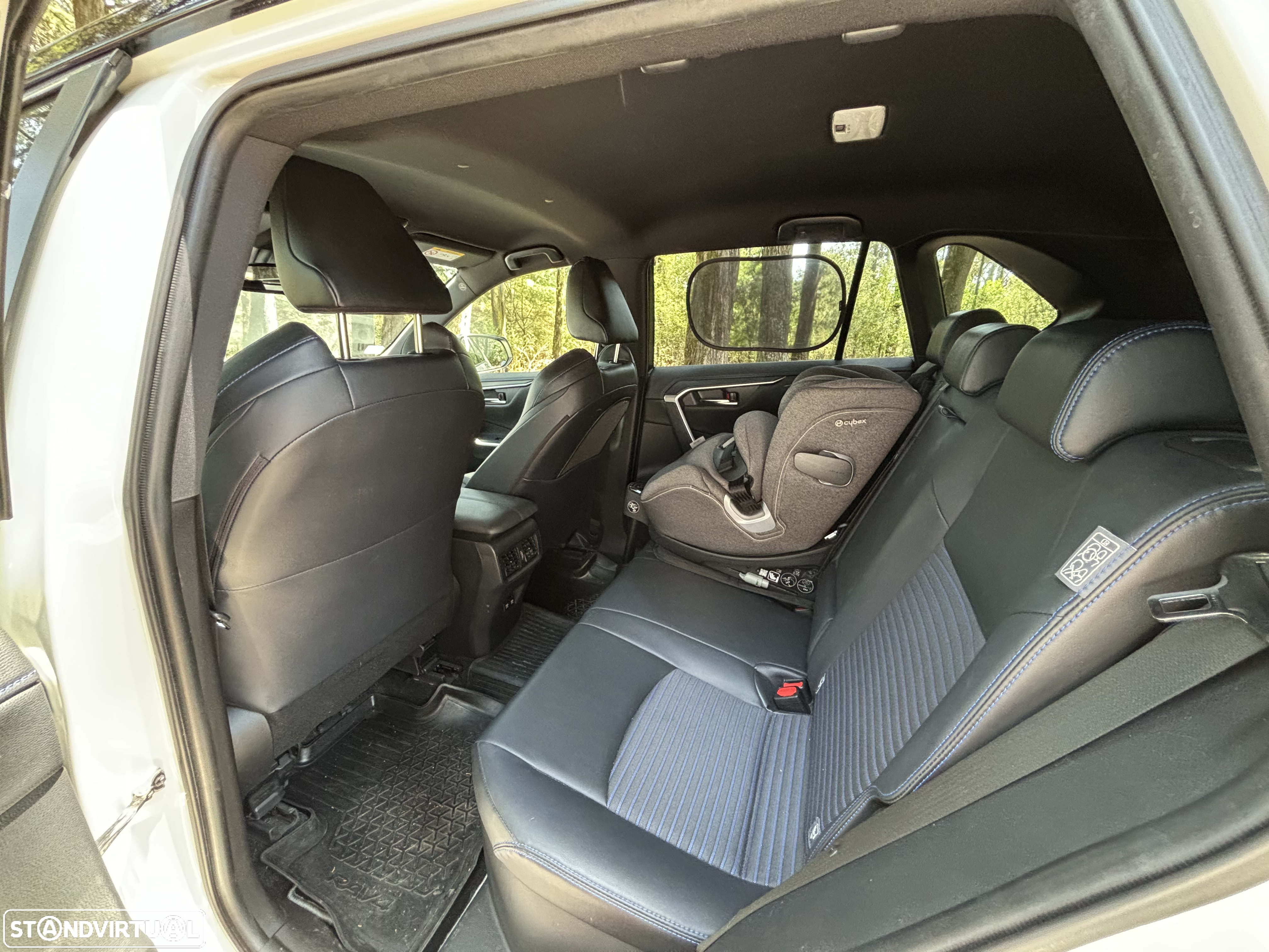 Toyota RAV4 2.5 HDF Square Collection - 10