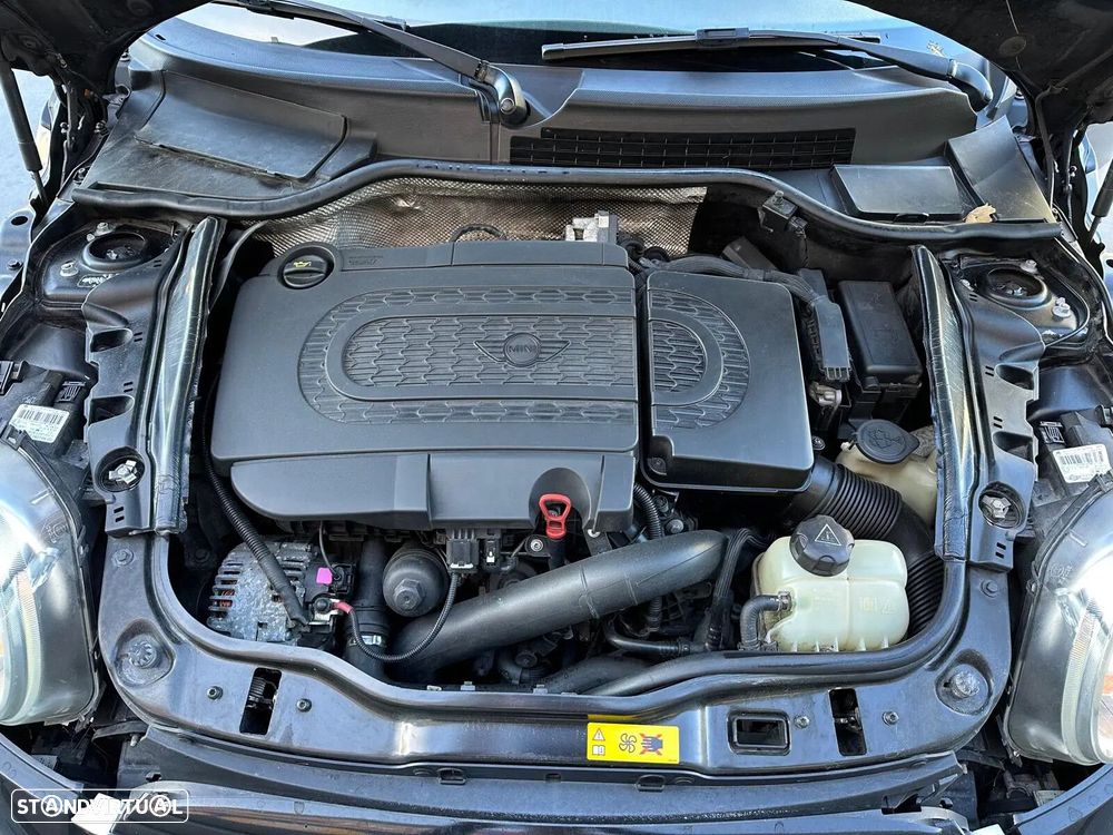 MINI 3 Portas One D - 14