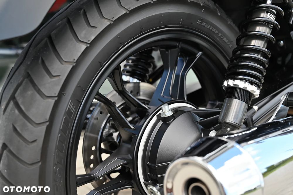 Moto Guzzi V7 - 35