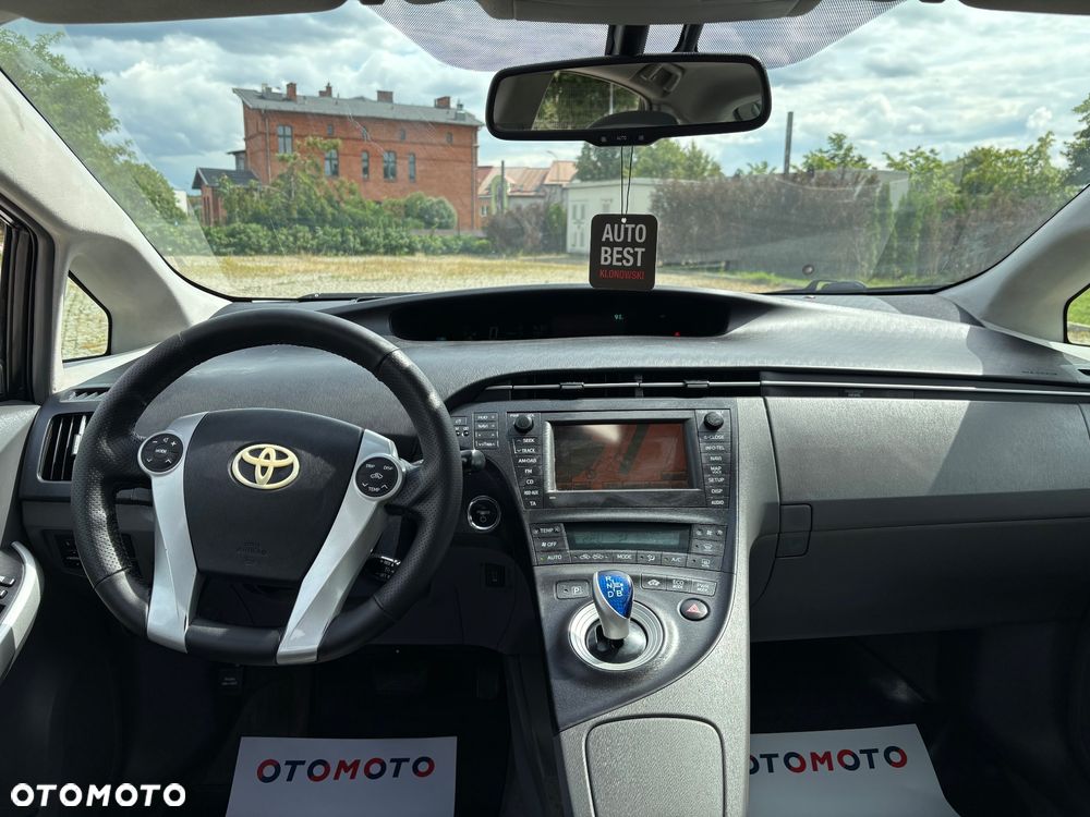 Toyota Prius - 16