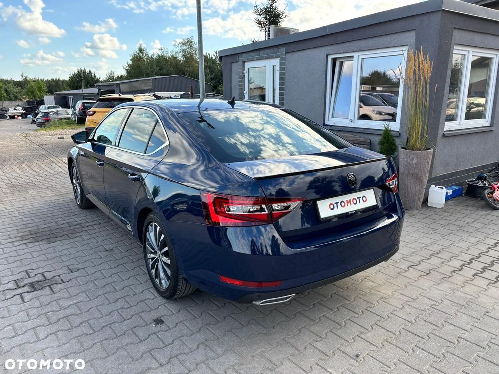 Skoda Superb 2.0 TDI Sportline - 13