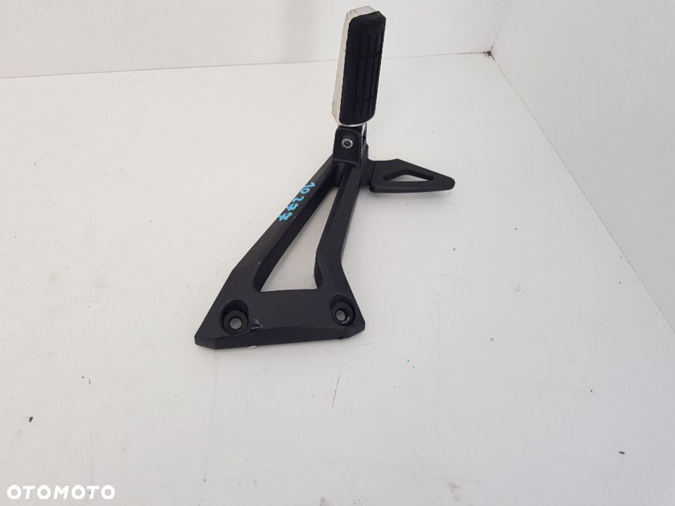 Yamaha Fazer 600 FZ6 S2 Podnóżek Pasażera Set Prawy - 3